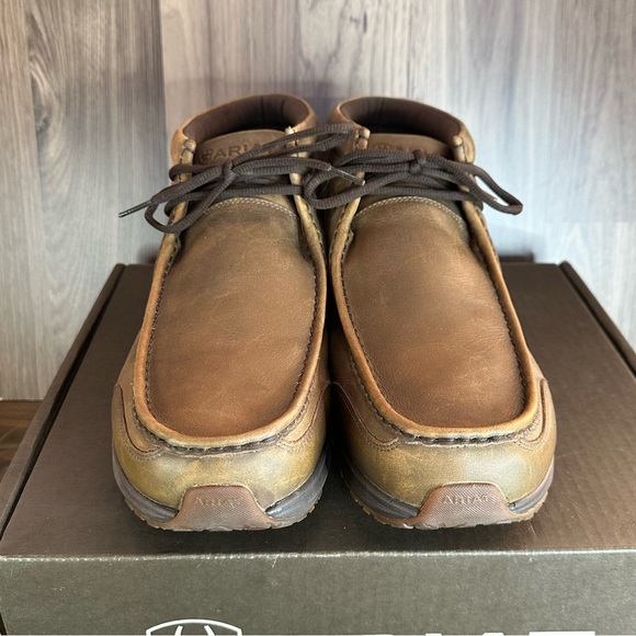 NIB Ariat Spitfire Brown Bomber Chukka - Picture 4 of 8